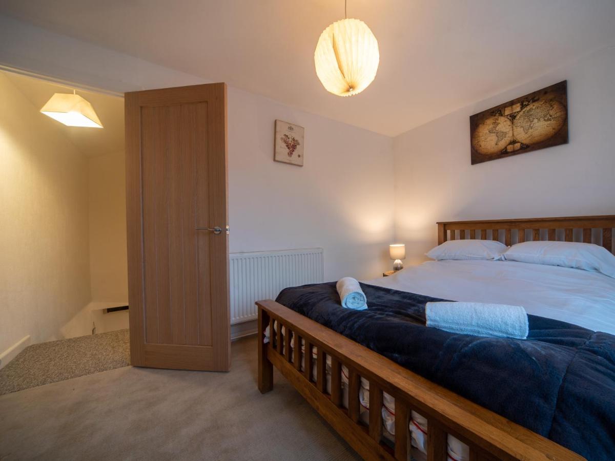 Castle View - Flat In Mumbles - Free Parking Apartment Oystermouth ภายนอก รูปภาพ